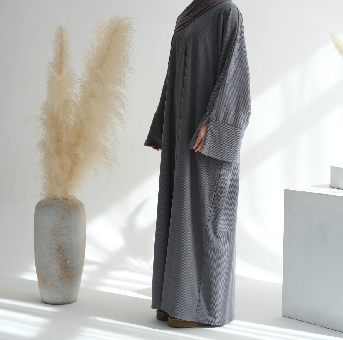 RIBBED CORDUROY ABAYA