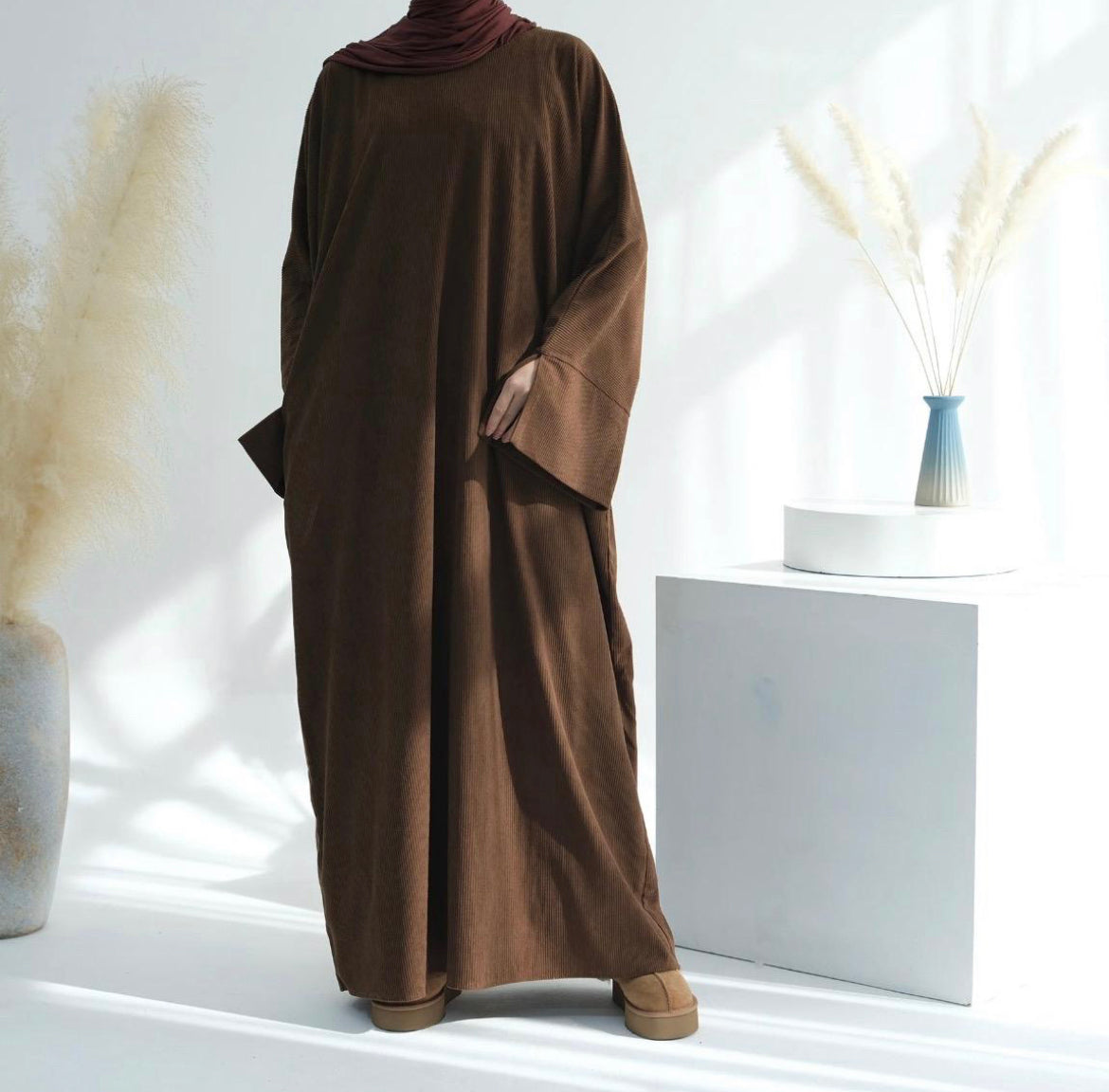 RIBBED CORDUROY ABAYA